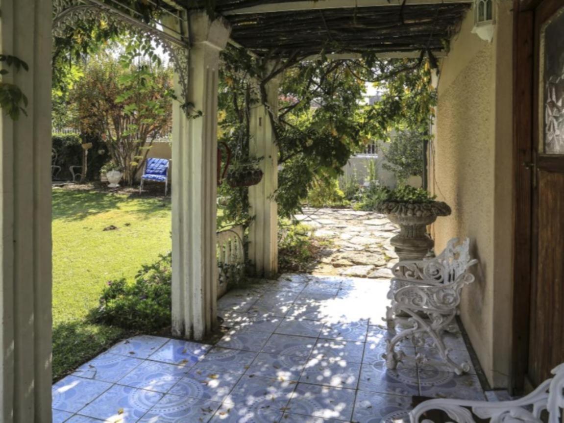 The Green Acorn Guest House Ficksburg Exterior foto